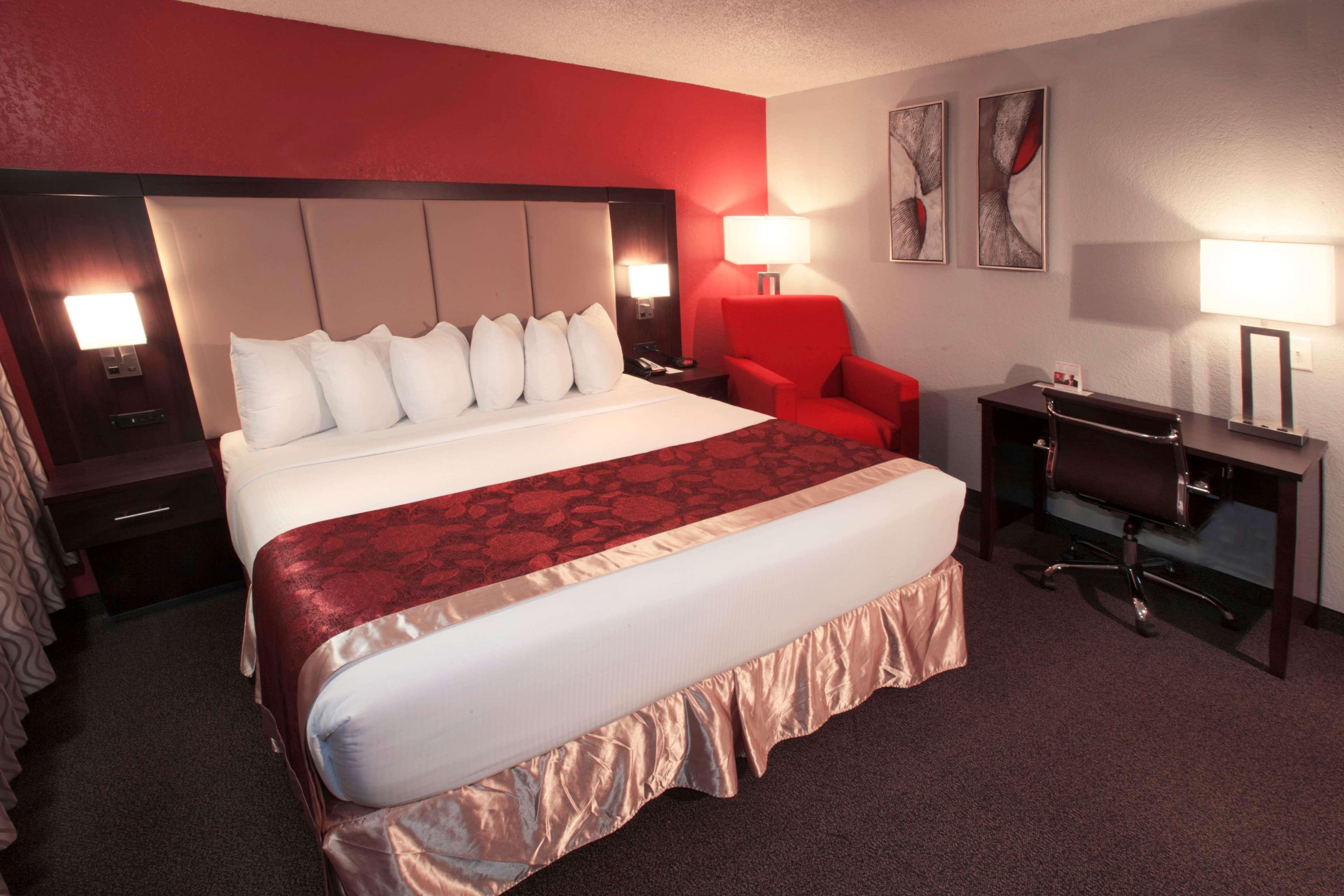 Ramada By Wyndham Keystone Near Mt Rushmore Екстер'єр фото
