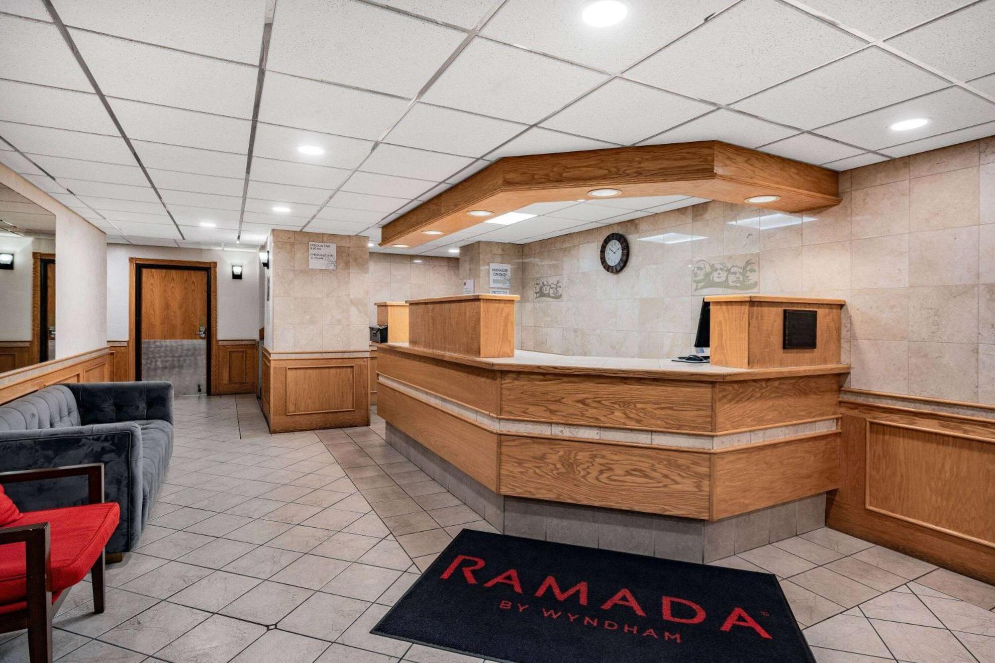 Готель Ramada By Wyndham Keystone Near Mt Rushmore Екстер'єр фото