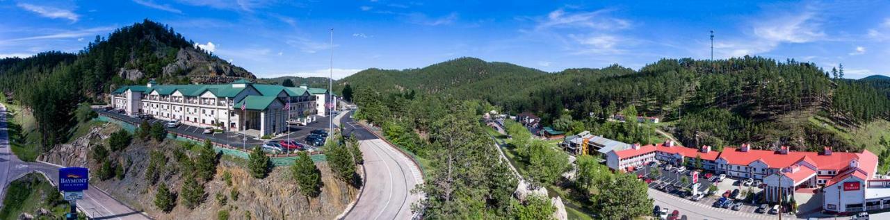 Ramada By Wyndham Keystone Near Mt Rushmore Екстер'єр фото